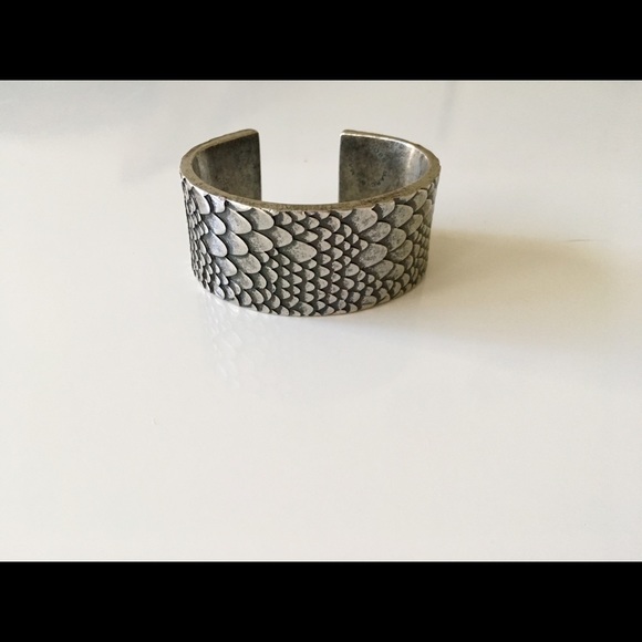 Marc Jacobs cuff - Picture 2 of 3